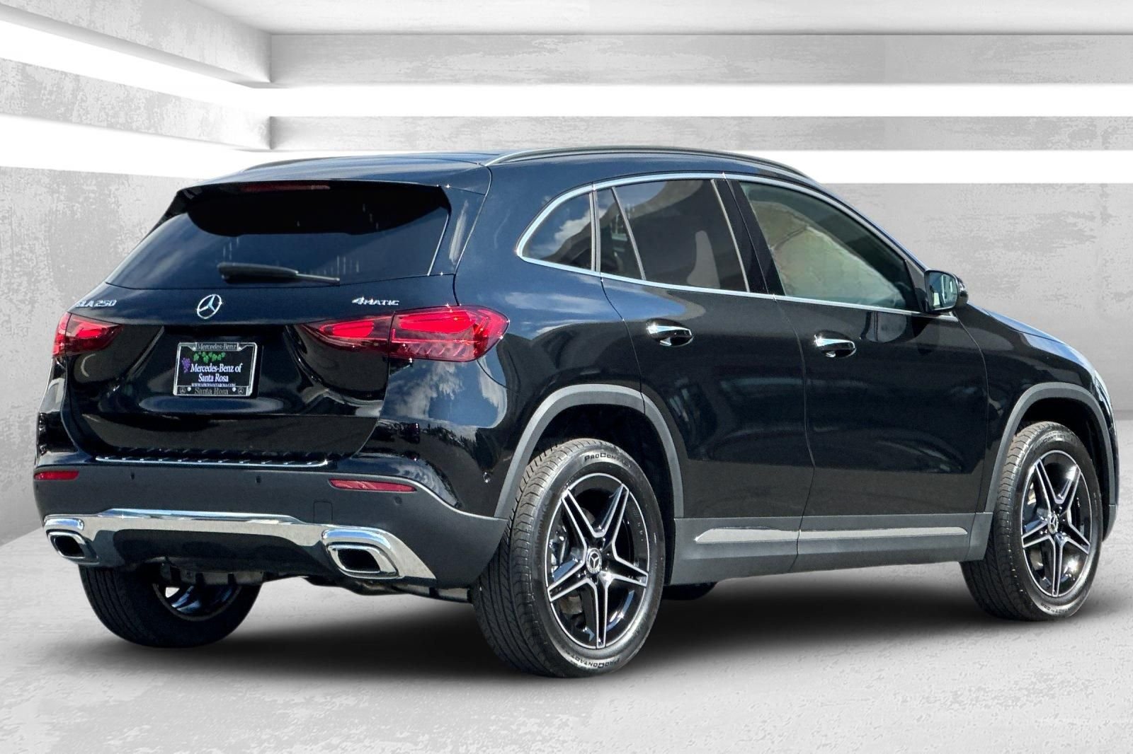 New 2026 Black Mercedes-Benz GLA 250 image 4
