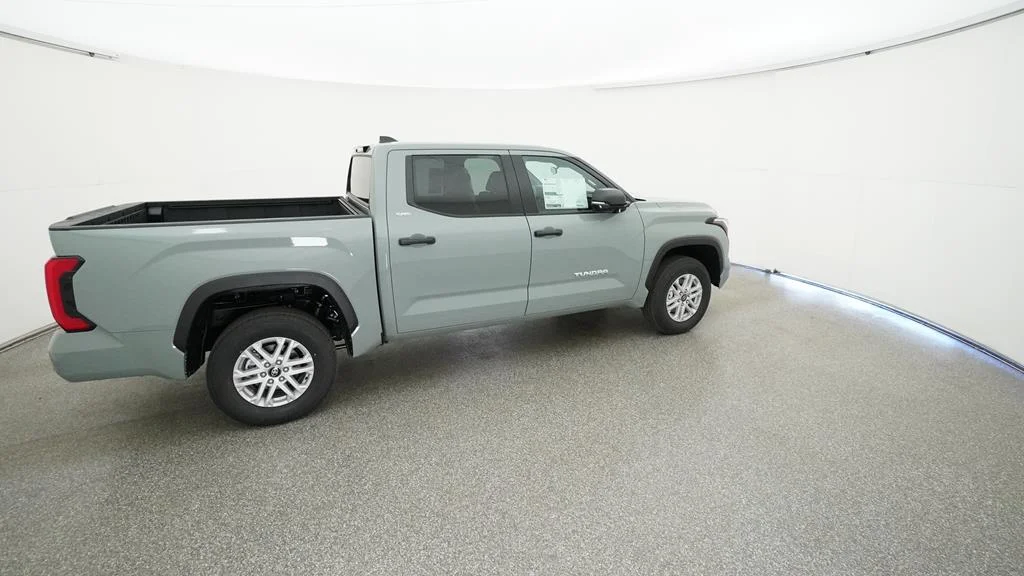 2025 Toyota Tundra SR5 - Photo 16