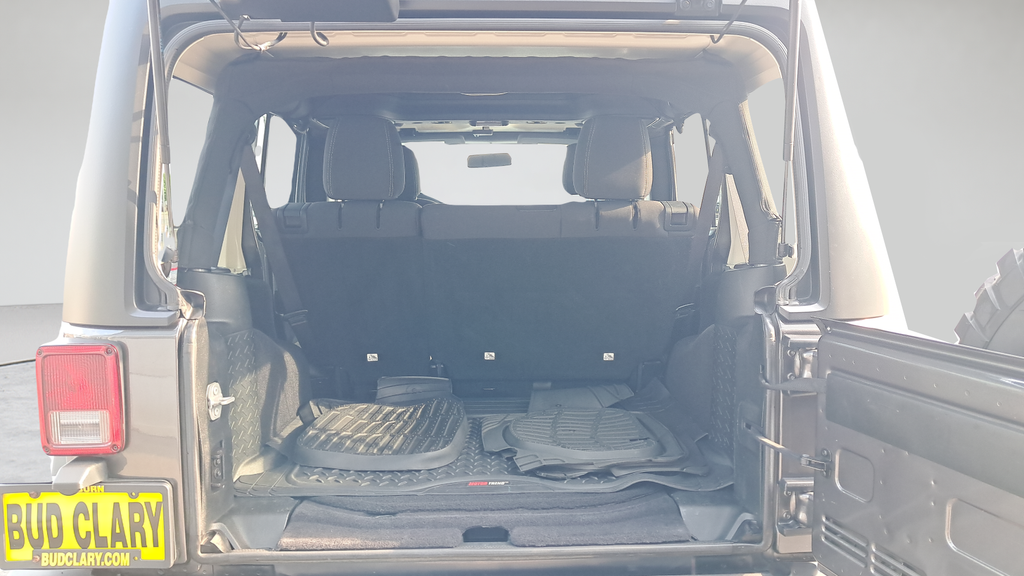 Used 2017 Gray Jeep Unlimited Rubicon image 27