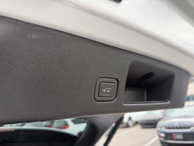 Used 2024 White Chevrolet LT image 24