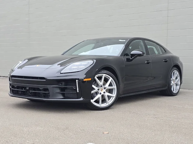2026 Porsche Panamera 4