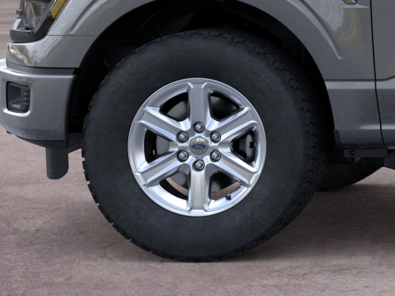 New 2026 Carbonized Gray Metallic Ford XLT image 19
