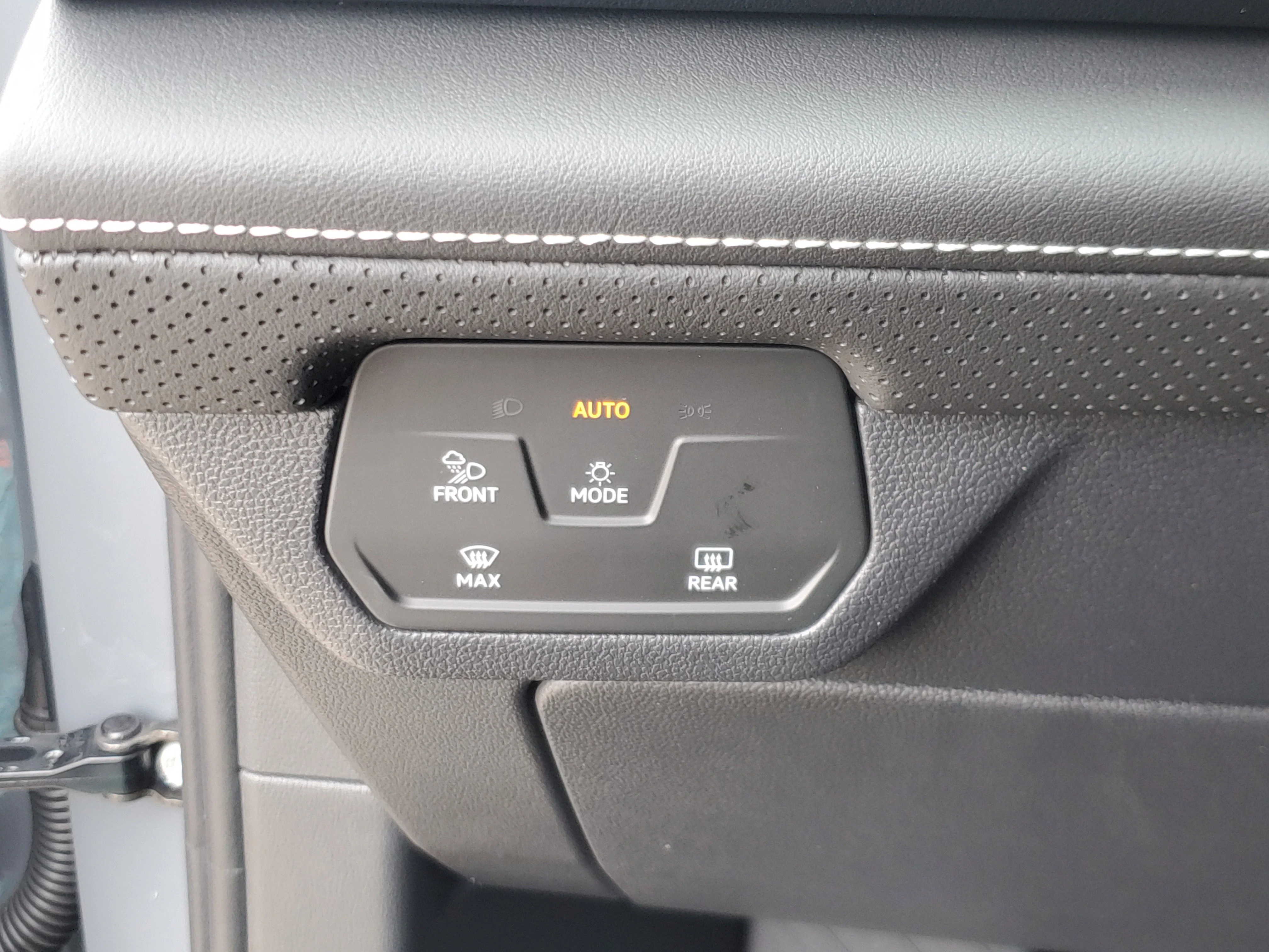 New 2026 Gray Volkswagen 2.0T SE w/Technology image 20