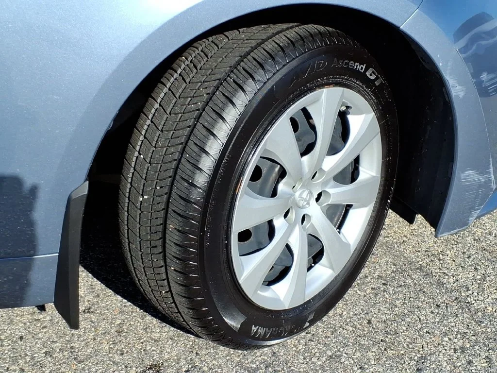 Used 2022 Blue Toyota LE image 4