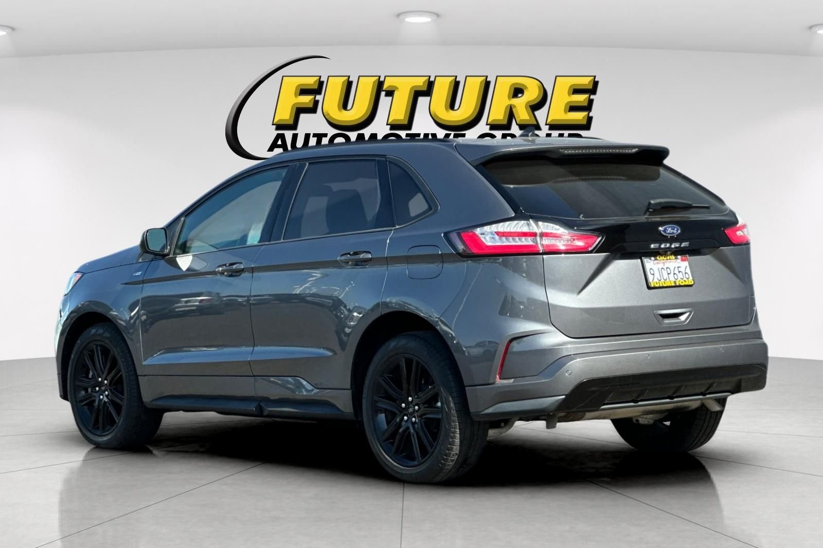 Used 2024 Gray Ford ST Line image 5