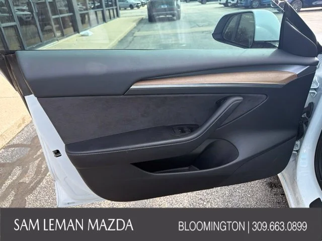 Used 2022 White Tesla Long Range image 17