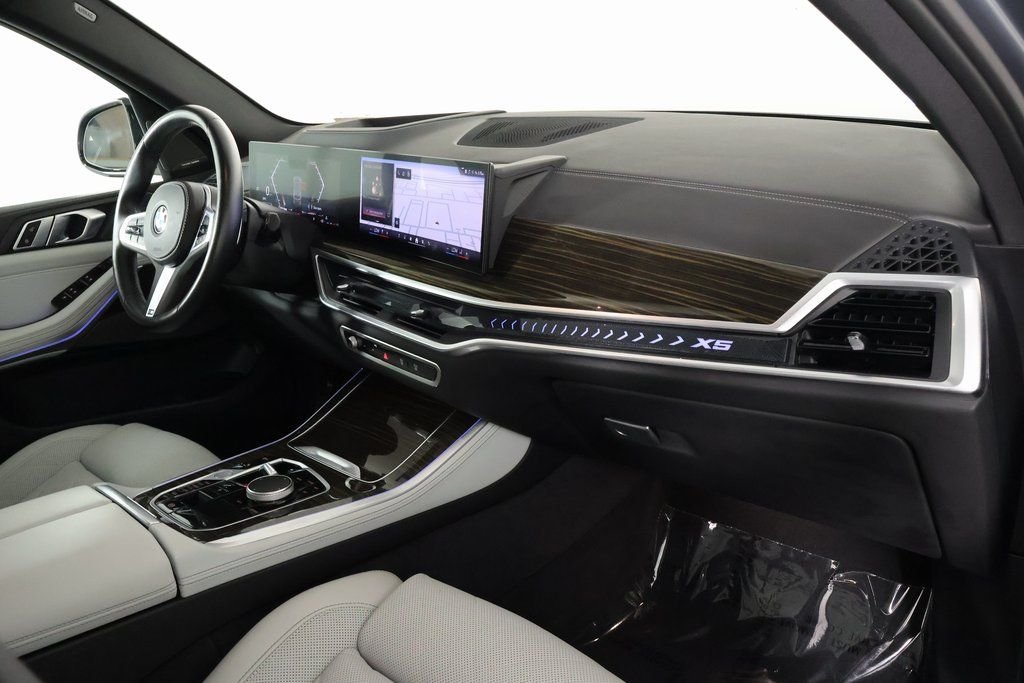 Certified Used 2024 Skyscraper Grey Metallic BMW xDrive40i image 9