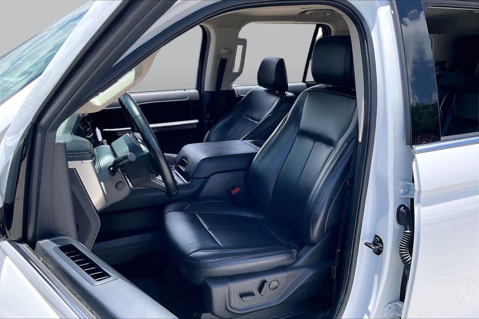 Used 2024 Oxford White Ford XLT image 8
