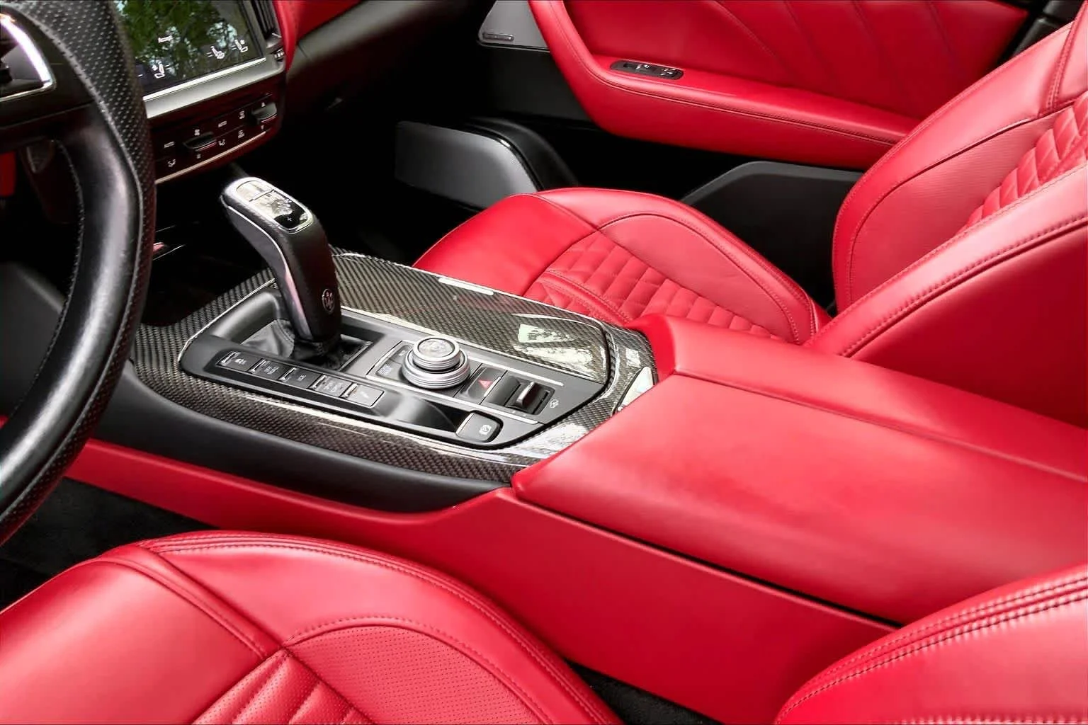 Used 2021 Nero Ribelle Metallic Maserati Trofeo image 16