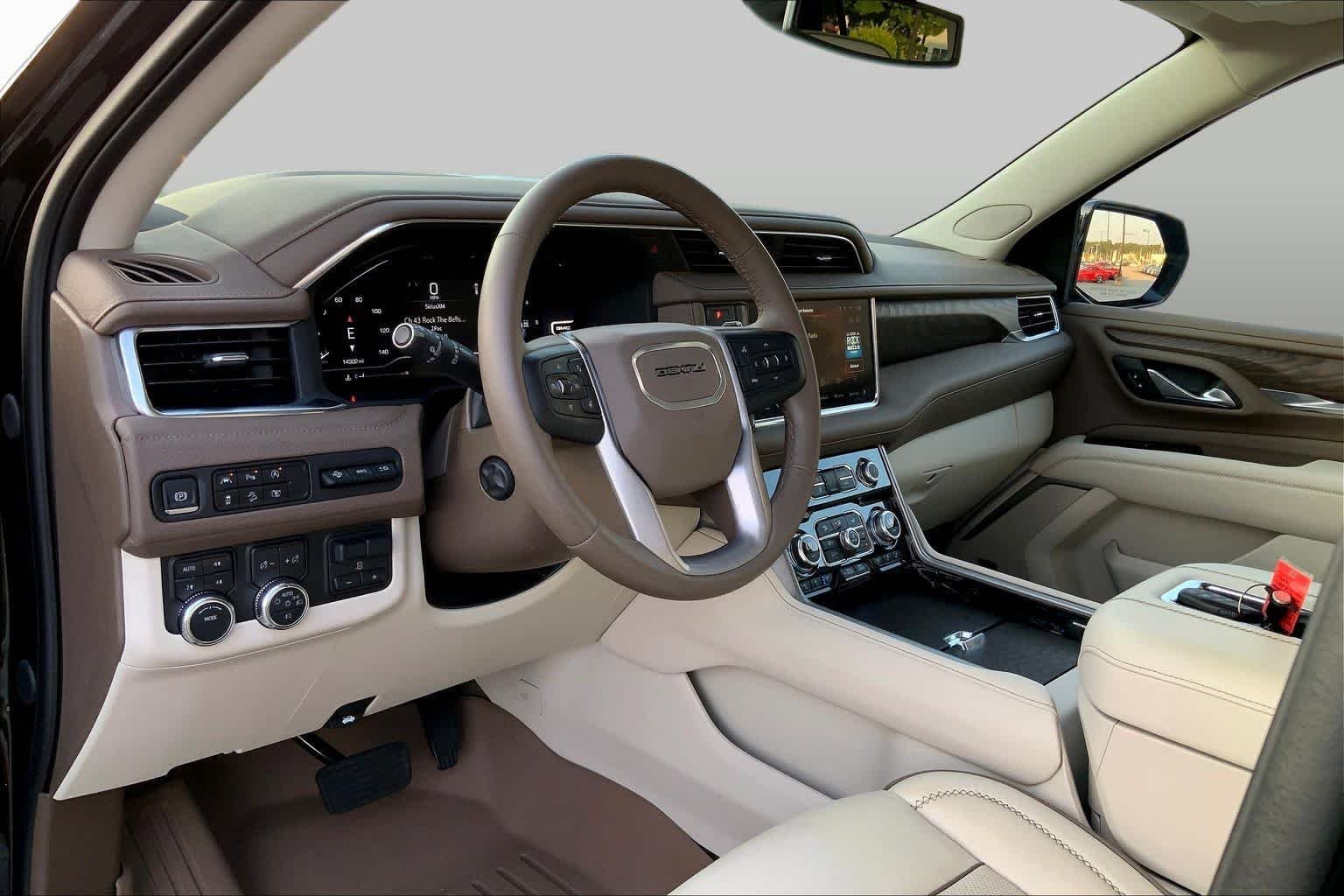 Used 2024 Onyx Black GMC Denali image 17