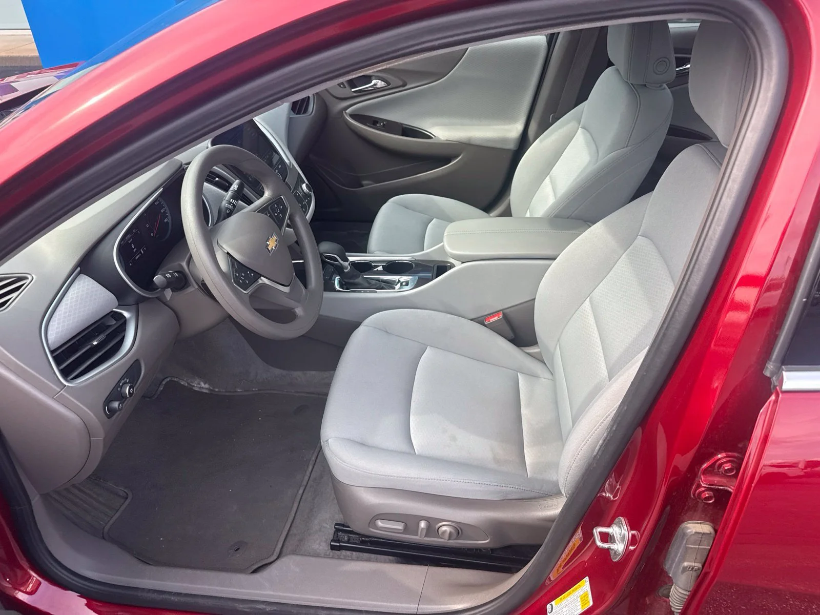 Used 2025 Radiant Red Tintcoat Chevrolet 1LT image 13