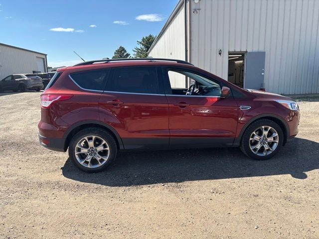 Used 2016 Orange Ford SE image 10