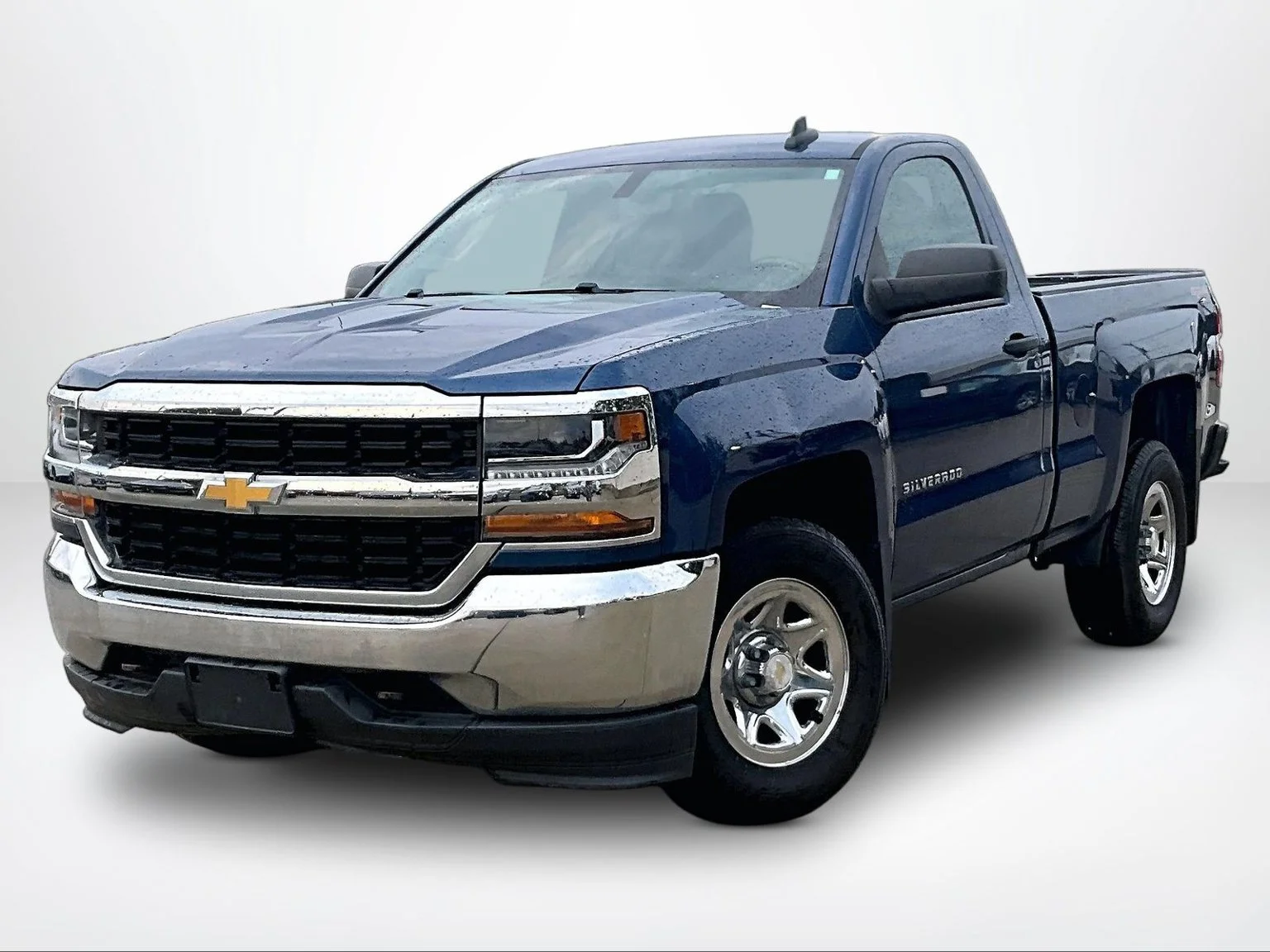 Used 2017 Blue Chevrolet LS image 2