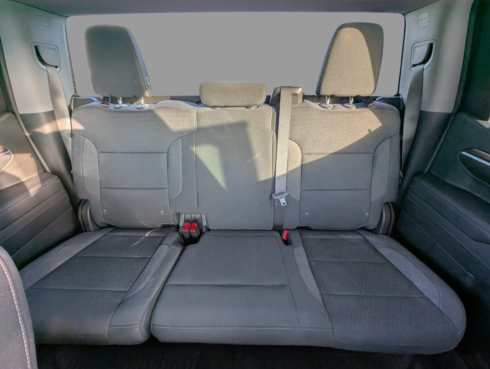 Used 2023 BLACK Chevrolet RST image 30