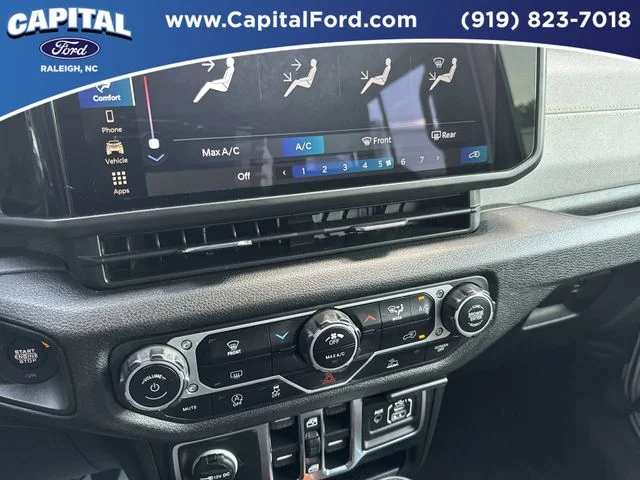 Used 2024 White Jeep Sport S image 26