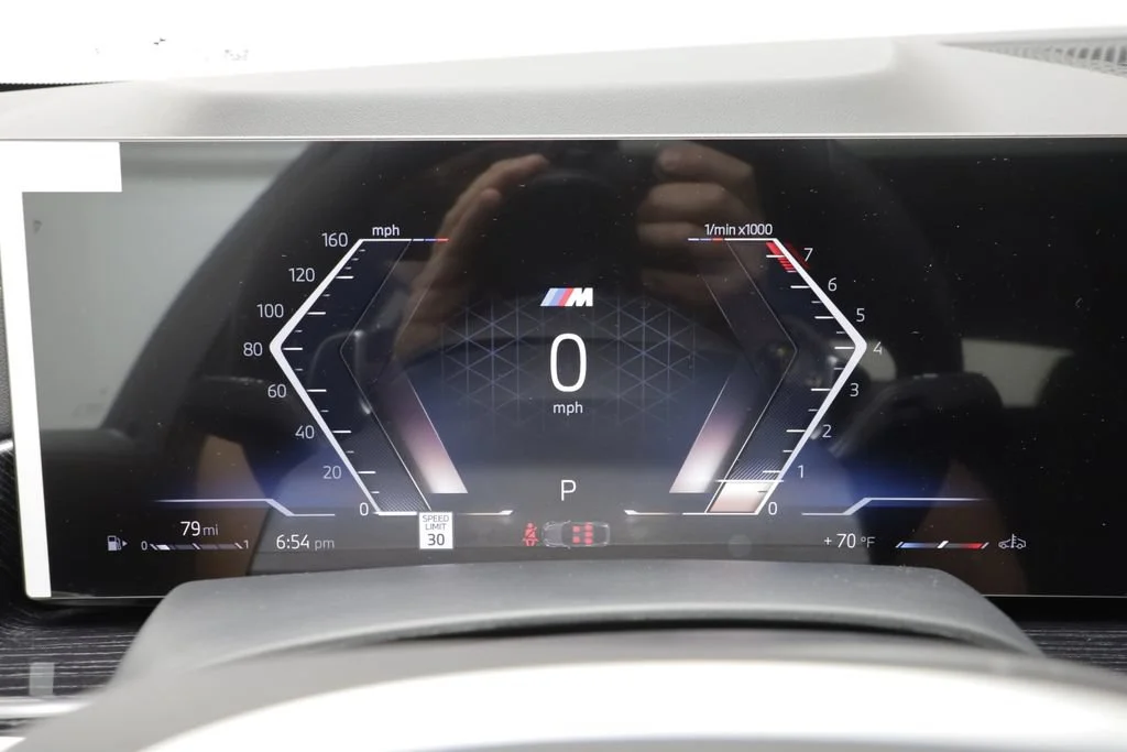 New 2027 BLACK SAPPHIRE BMW xDrive40i image 9