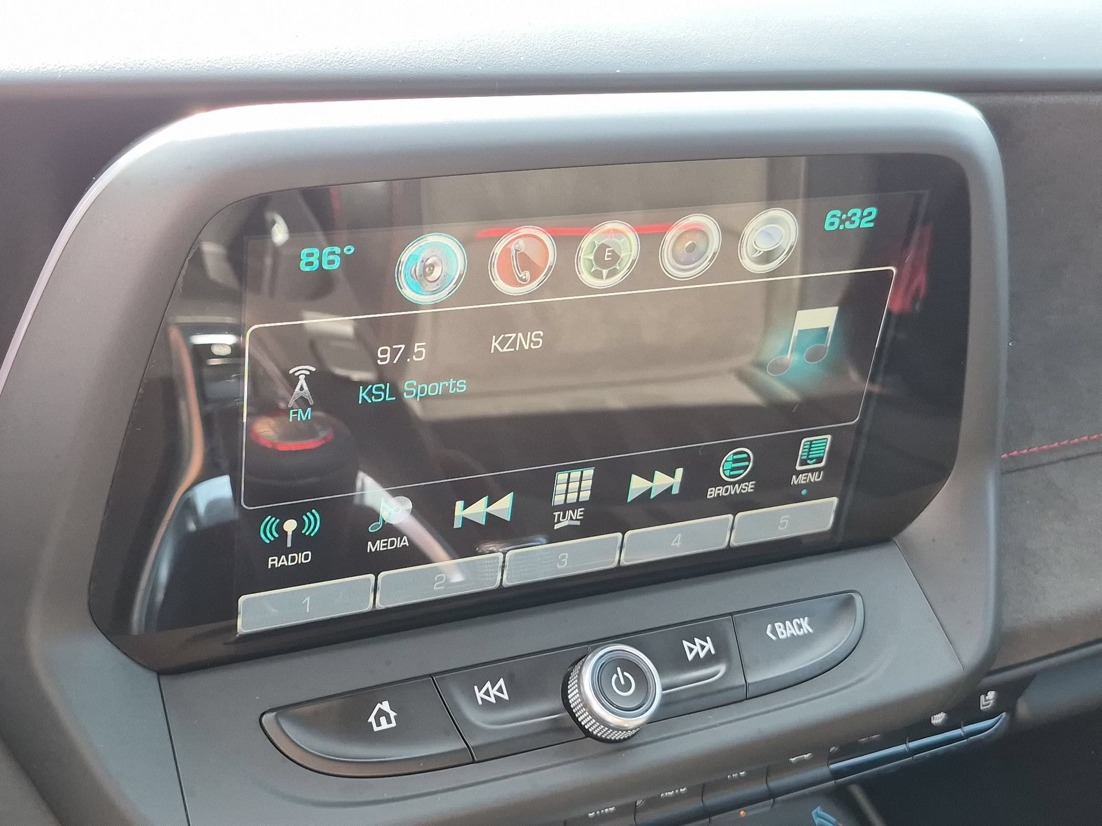 Used 2018 Summit White Chevrolet ZL1 image 22