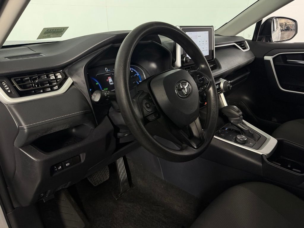 Used 2025 Ice Toyota XLE image 19