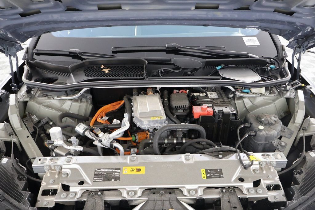 Certified Used 2024 Storm Bay Metallic BMW xDrive50 image 15