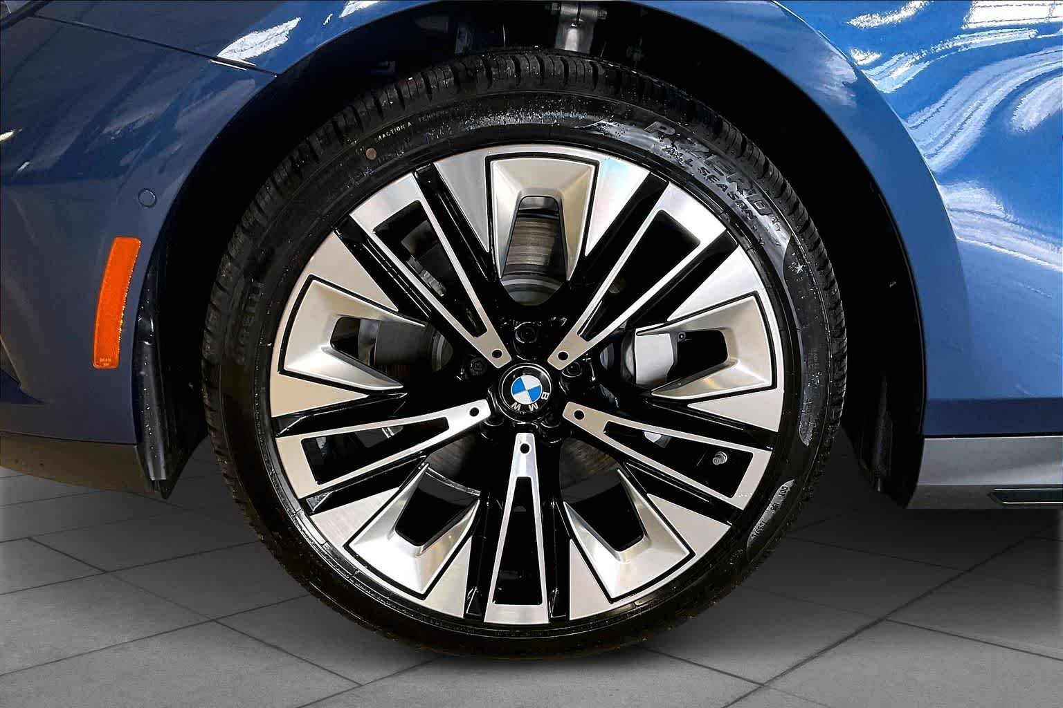Used 2026 Phytonic Blue Metallic BMW 530i image 11
