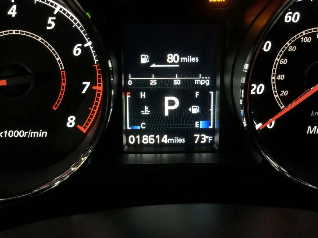 Used 2019 Pearl White Mitsubishi  image 22