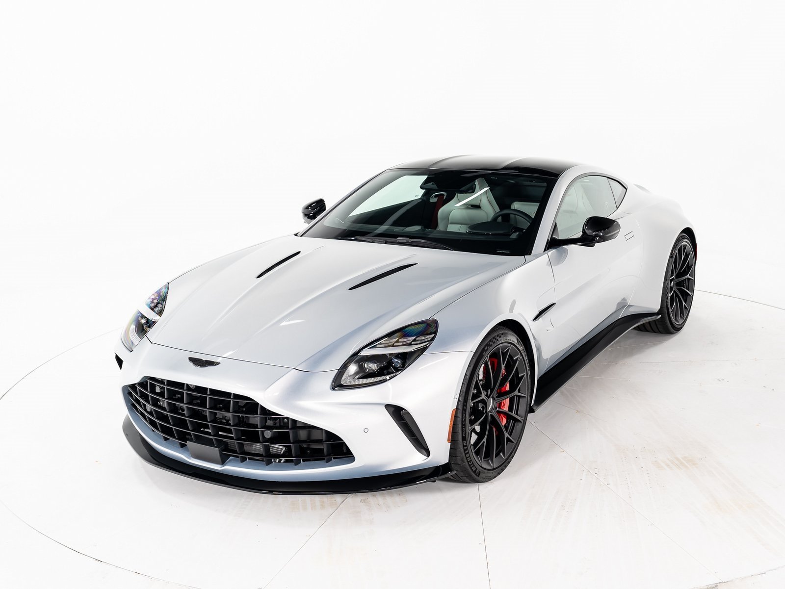 2025 Aston Martin Vantage Base