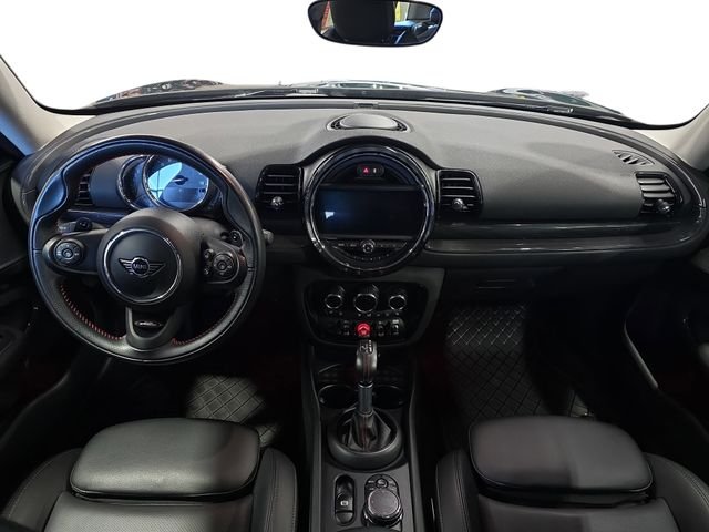 Used 2019 Green MINI Signature image 9
