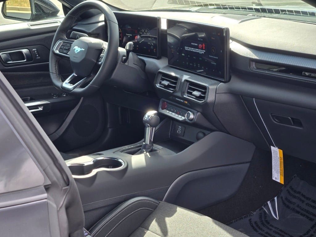 2026 Ford Mustang EcoBoost Fastback - Photo 9