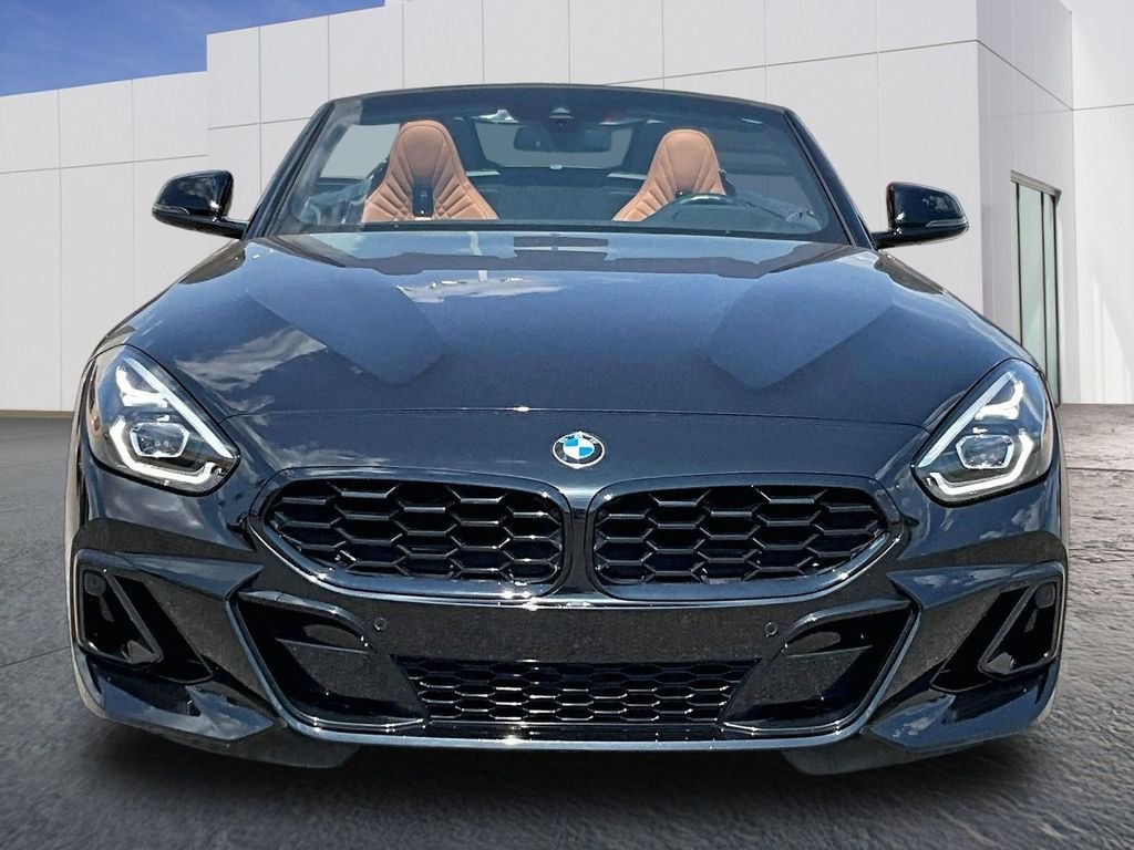 Used 2024 Black BMW sDrive30i image 10