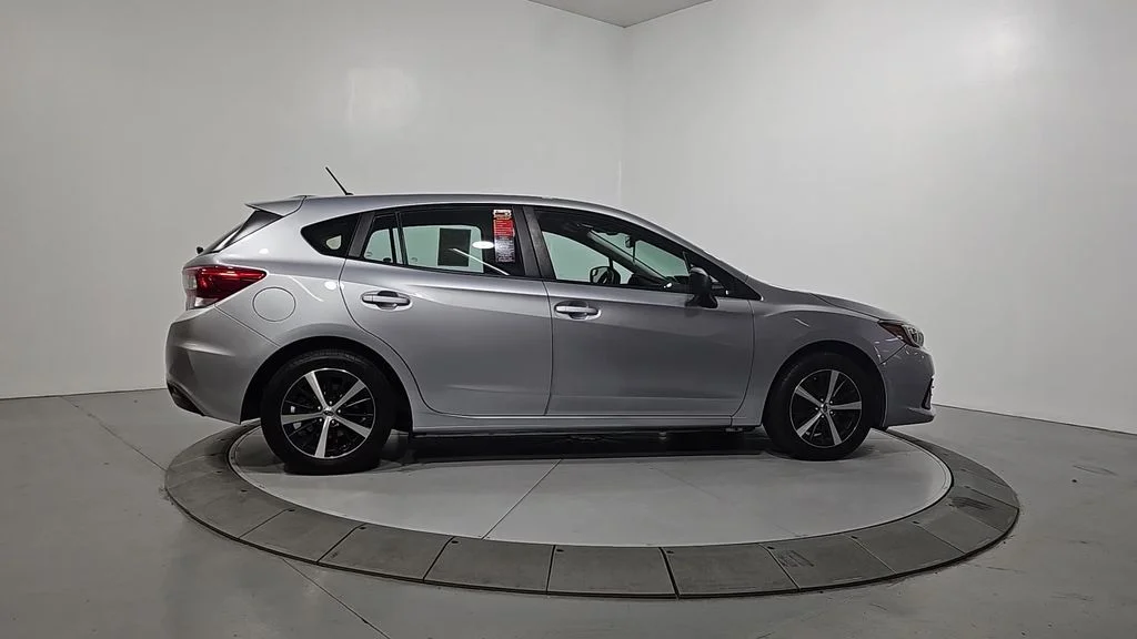 Used 2020 Silver Subaru Base image 7