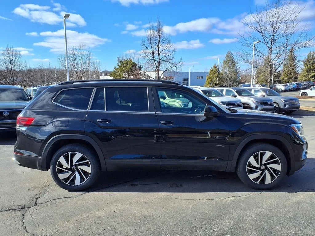 New 2026 Deep Black Pearl Volkswagen 2.0T SE w/Technology image 3