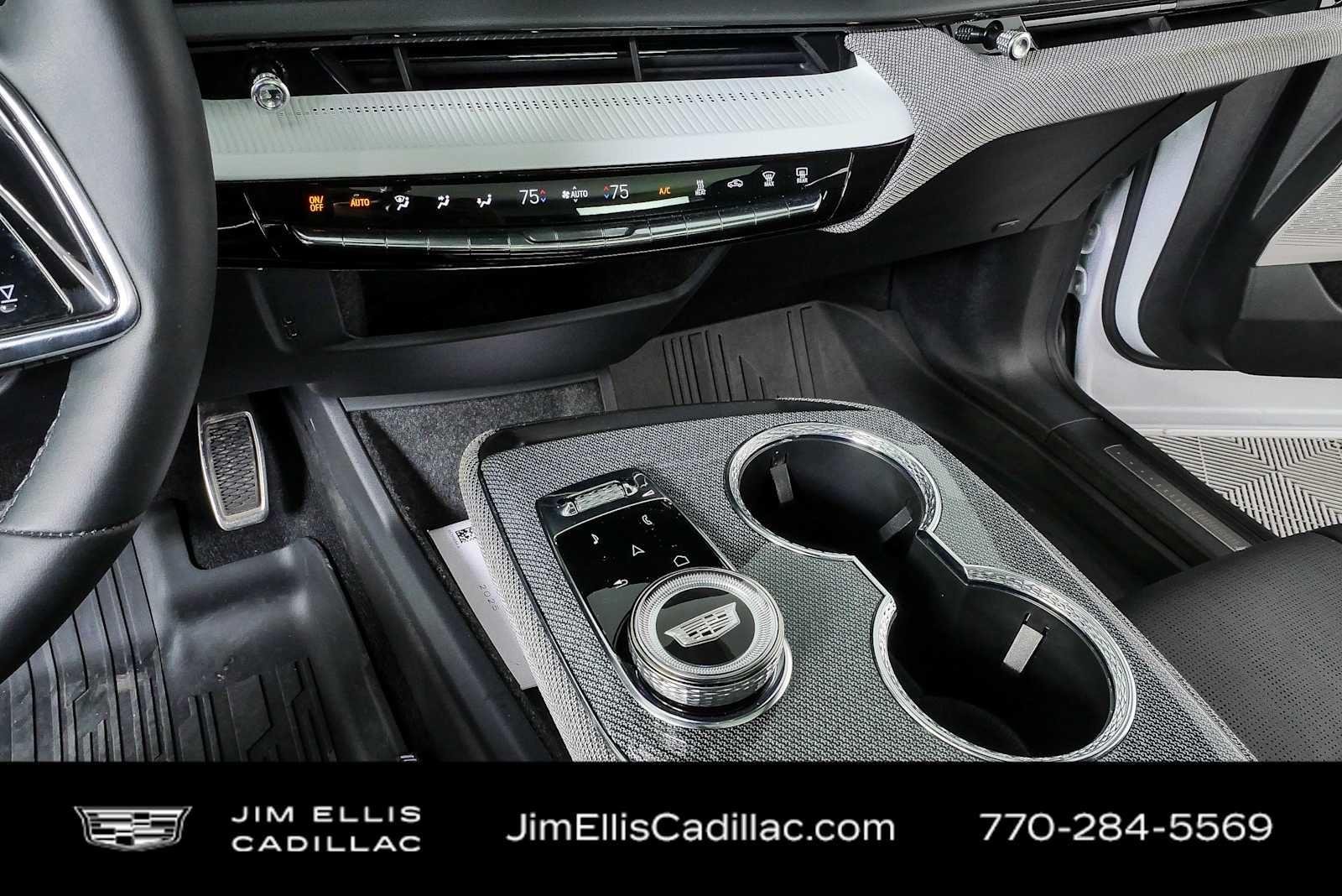 2025 Cadillac OPTIQ
