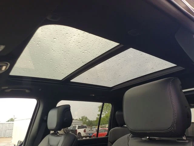 New 2026 Baltic-Gray Metallic Clear-Coat Exterior Paint Jeep  image 30
