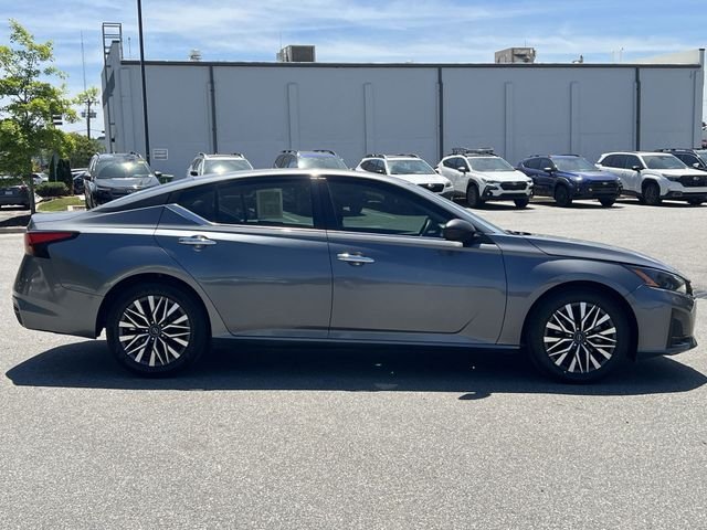 Used 2024 Gray Nissan 2.5 SV image 14