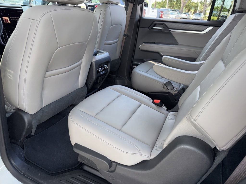 Used 2026 Summit White GMC Elevation image 28