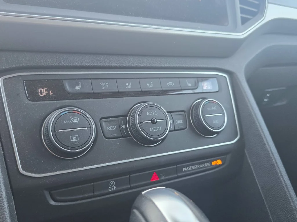 Used 2019  Volkswagen 3.6L V6 SE image 32