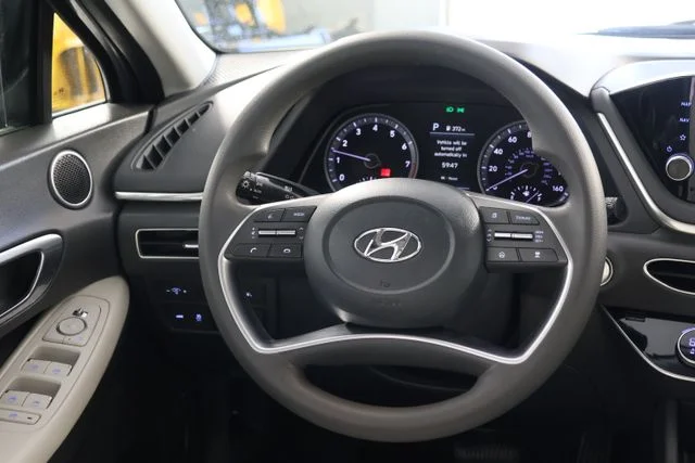 Used 2023 Gray Hyundai SEL image 10