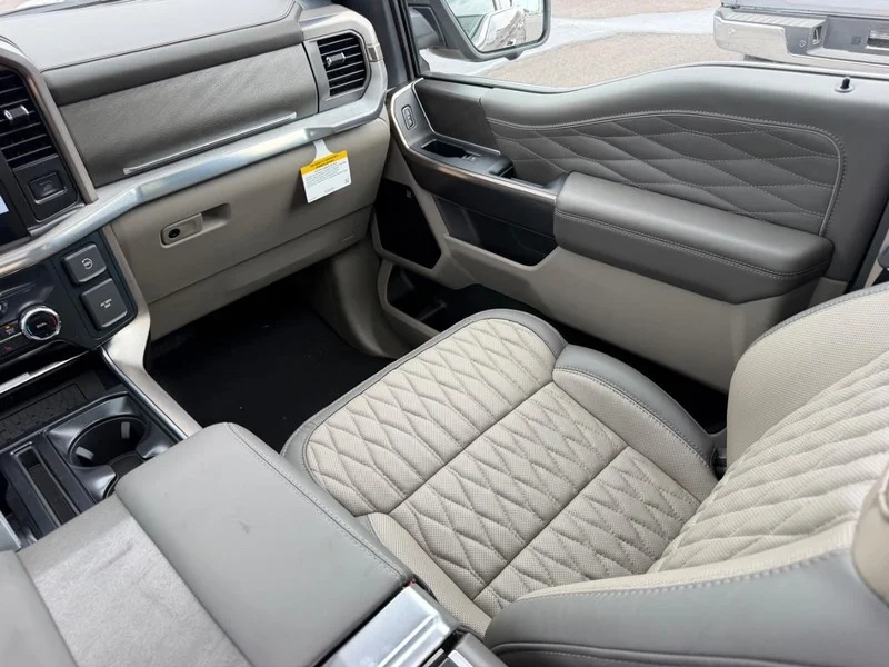New 2026 Marsh Gray Ford Platinum® image 18