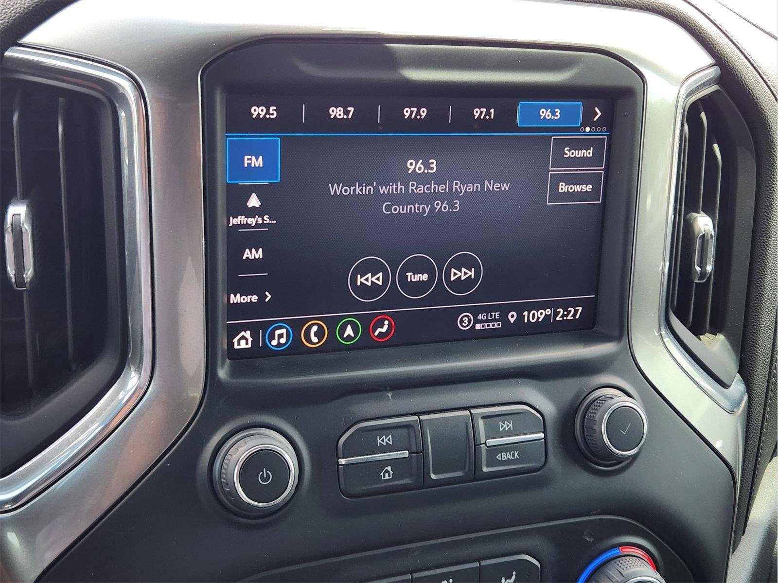 Used 2022 Summit White Chevrolet LTZ image 16