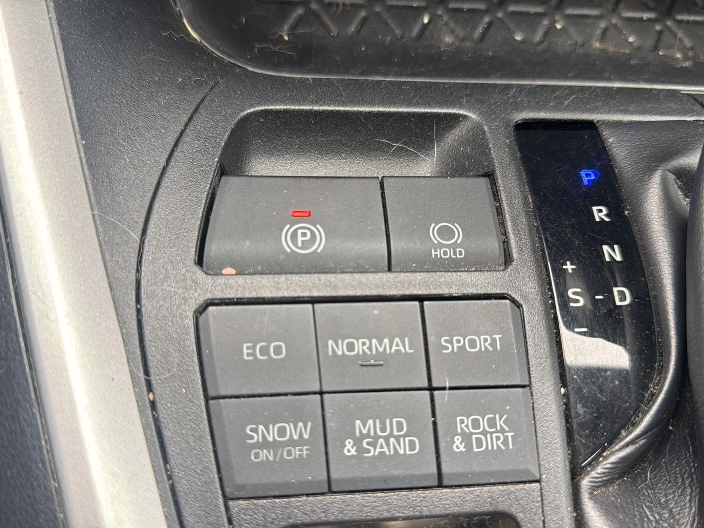Used 2019 Magnetic Gray Metallic Toyota XLE image 22