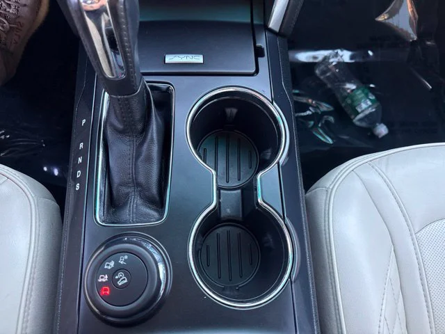 Used 2016 Black Ford Platinum image 20
