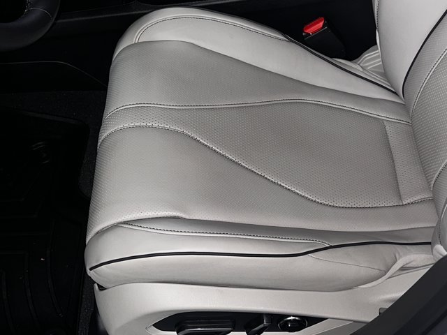 Used 2025 Platinum White Pearl Acura SH-AWD ADVANCE image 10