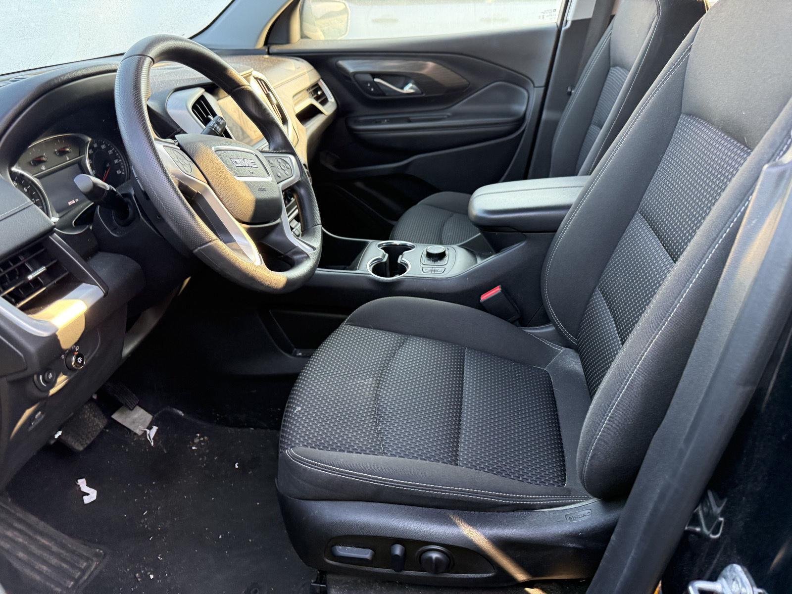 Used 2023 Ebony Twilight Metallic GMC SLE image 9