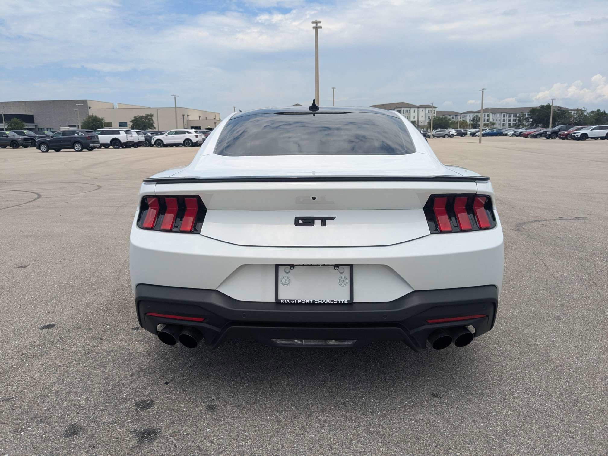 Used 2025 Oxford White Ford GT Premium image 6