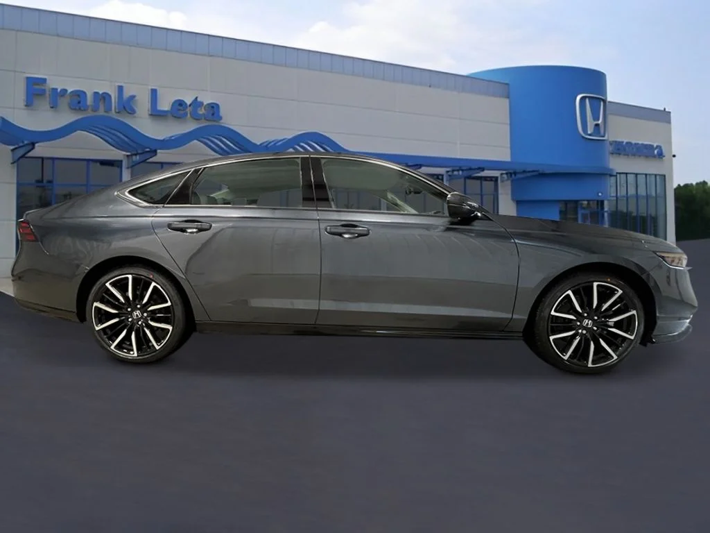 New 2026 Meteorite Gray Metallic Honda Touring image 8