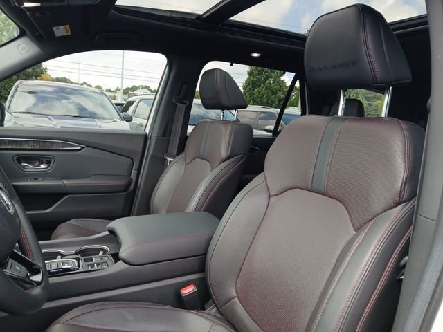 Used 2025 White Honda Black Edition image 14