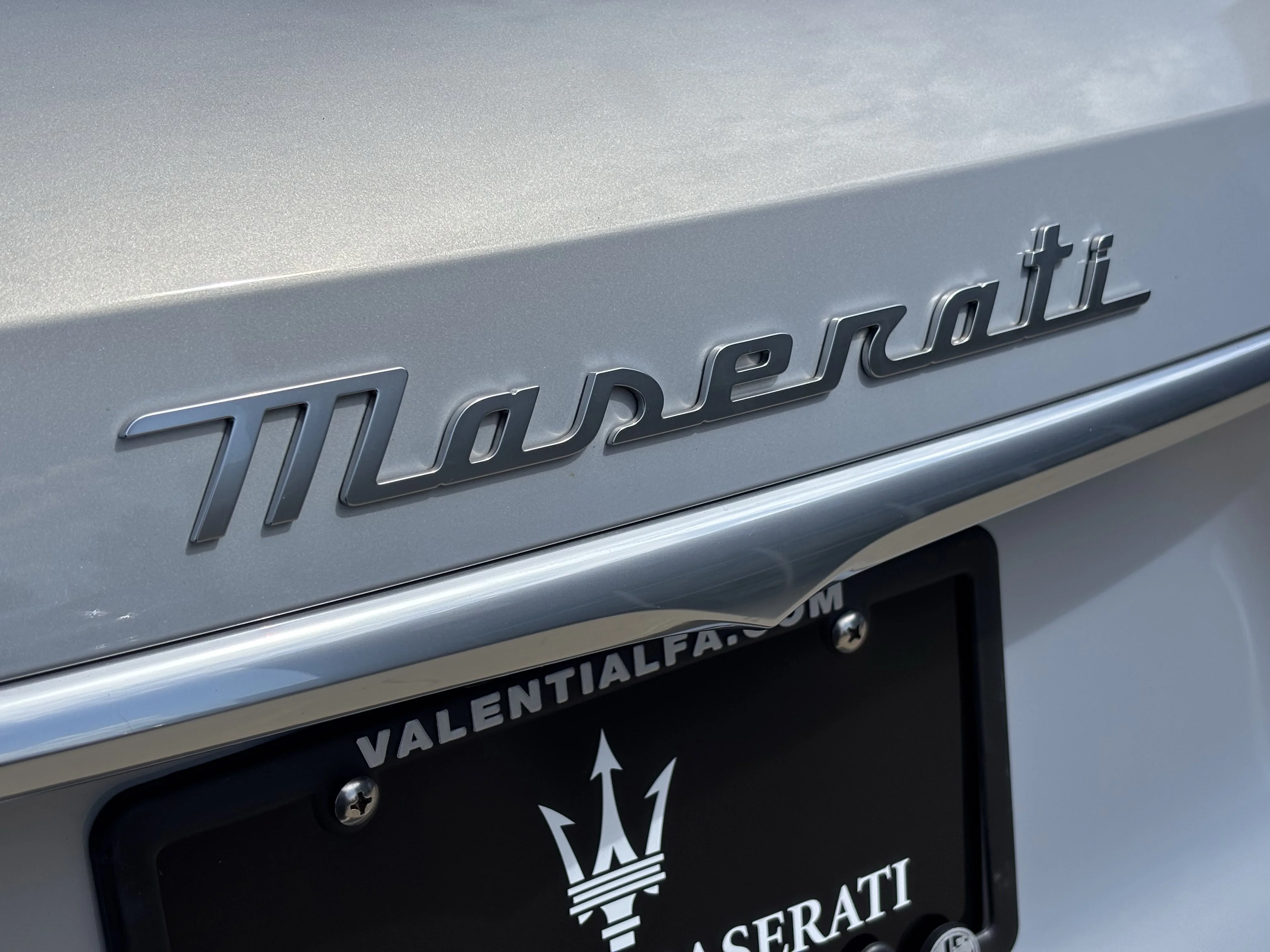 Certified Used 2023 Bianco Astro Metallic Maserati Modena image 18