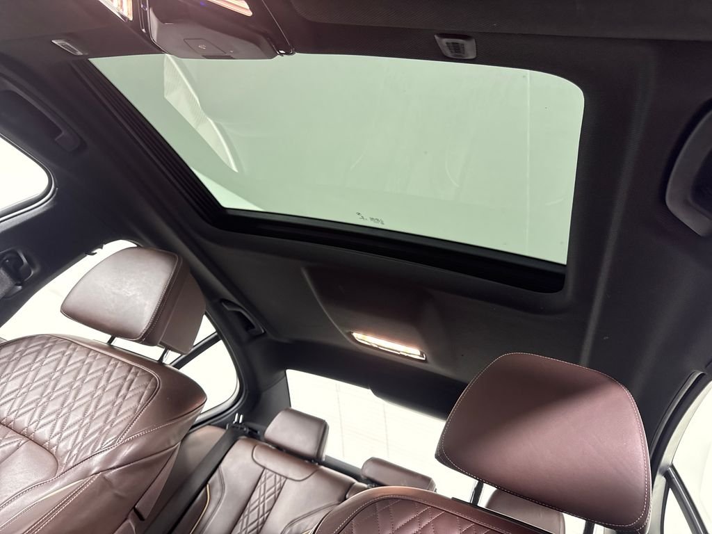 2018 BMW 5 Series 530e - Photo 21