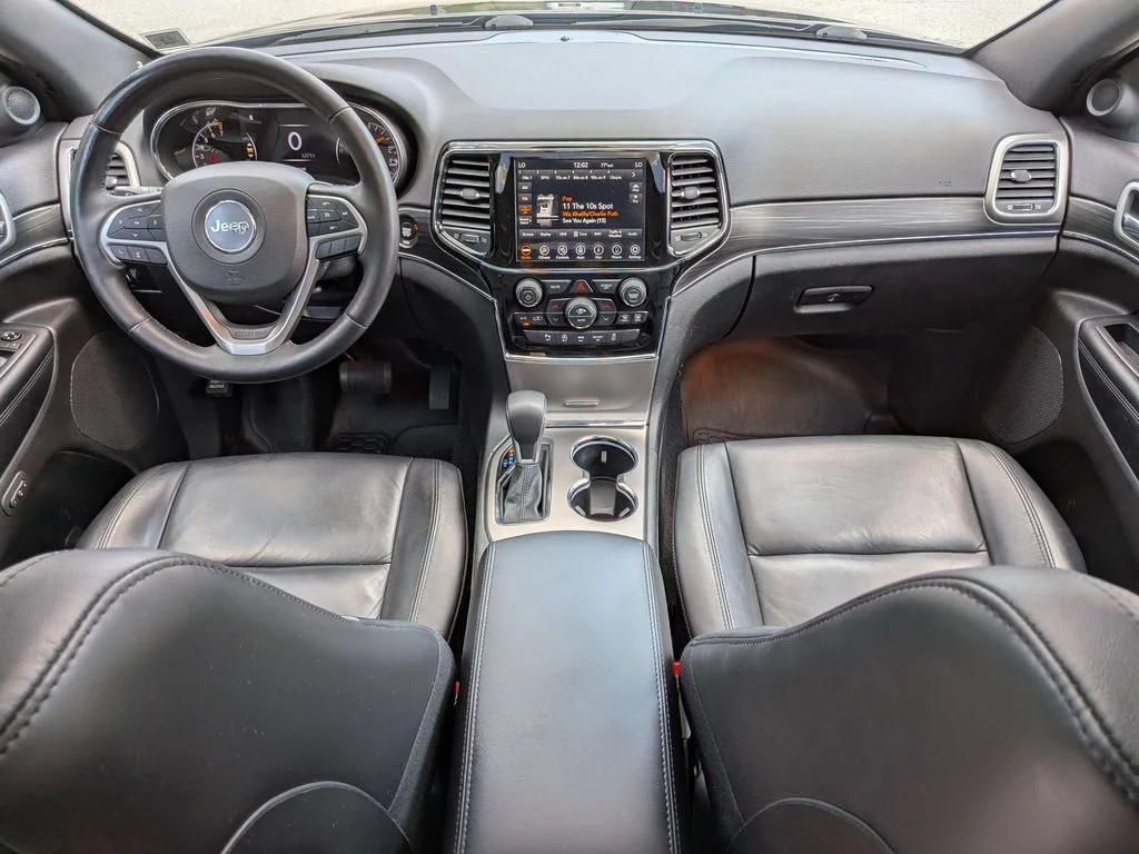 Used 2021 Gray Jeep Limited image 24