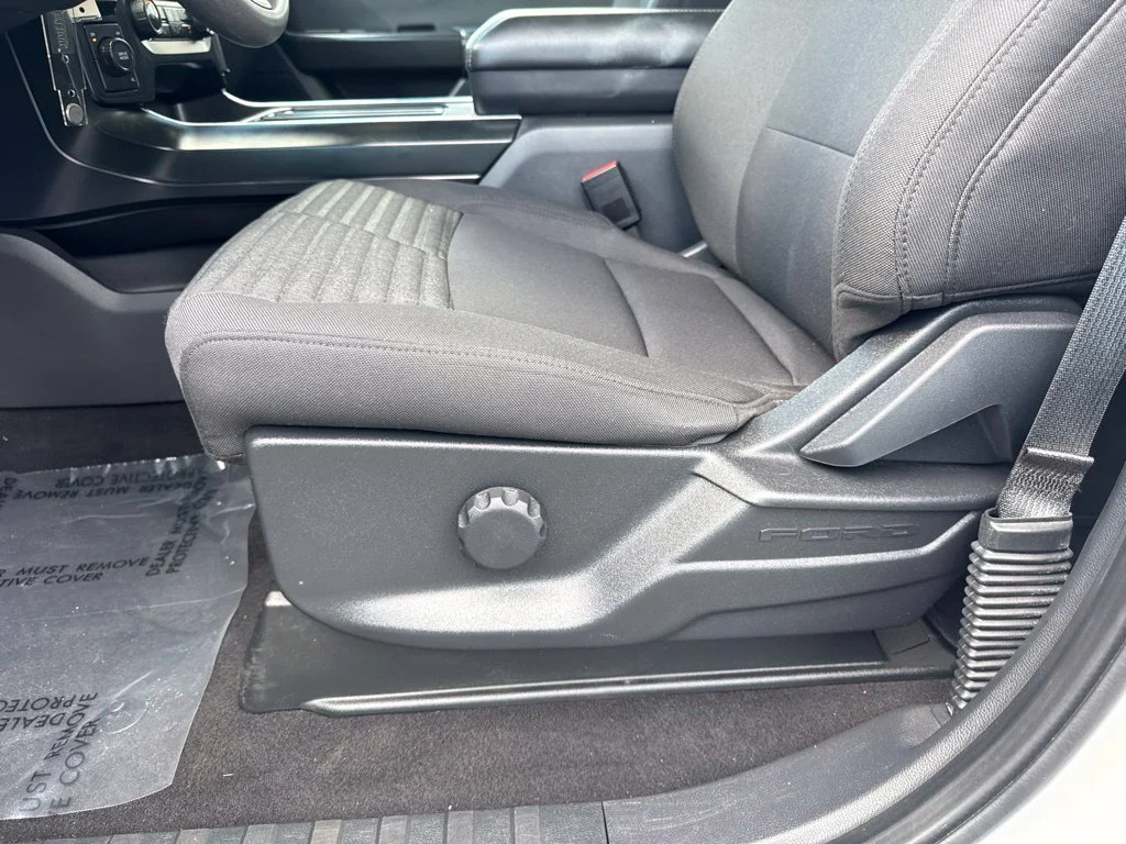 Used 2023 White Ford XL image 18